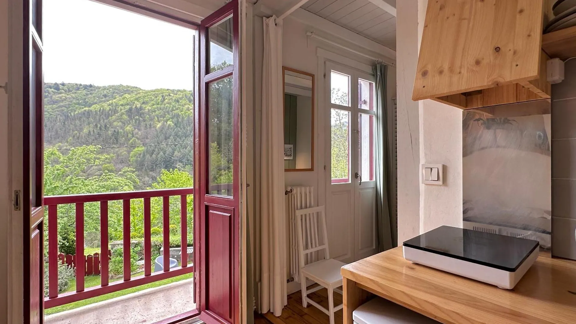 Aparthotel Apartamentos Rurales Aginaga Irun