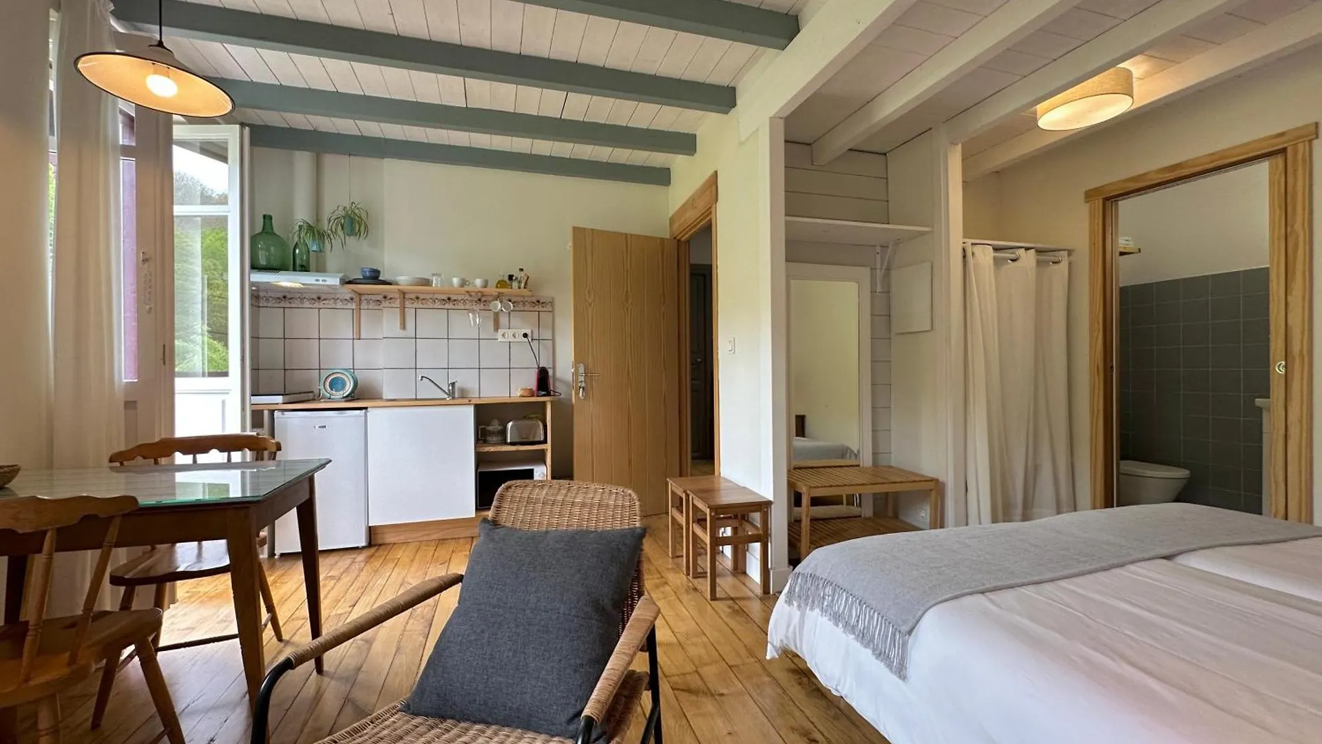 Apartamentos Rurales Aginaga Irun Aparthotel