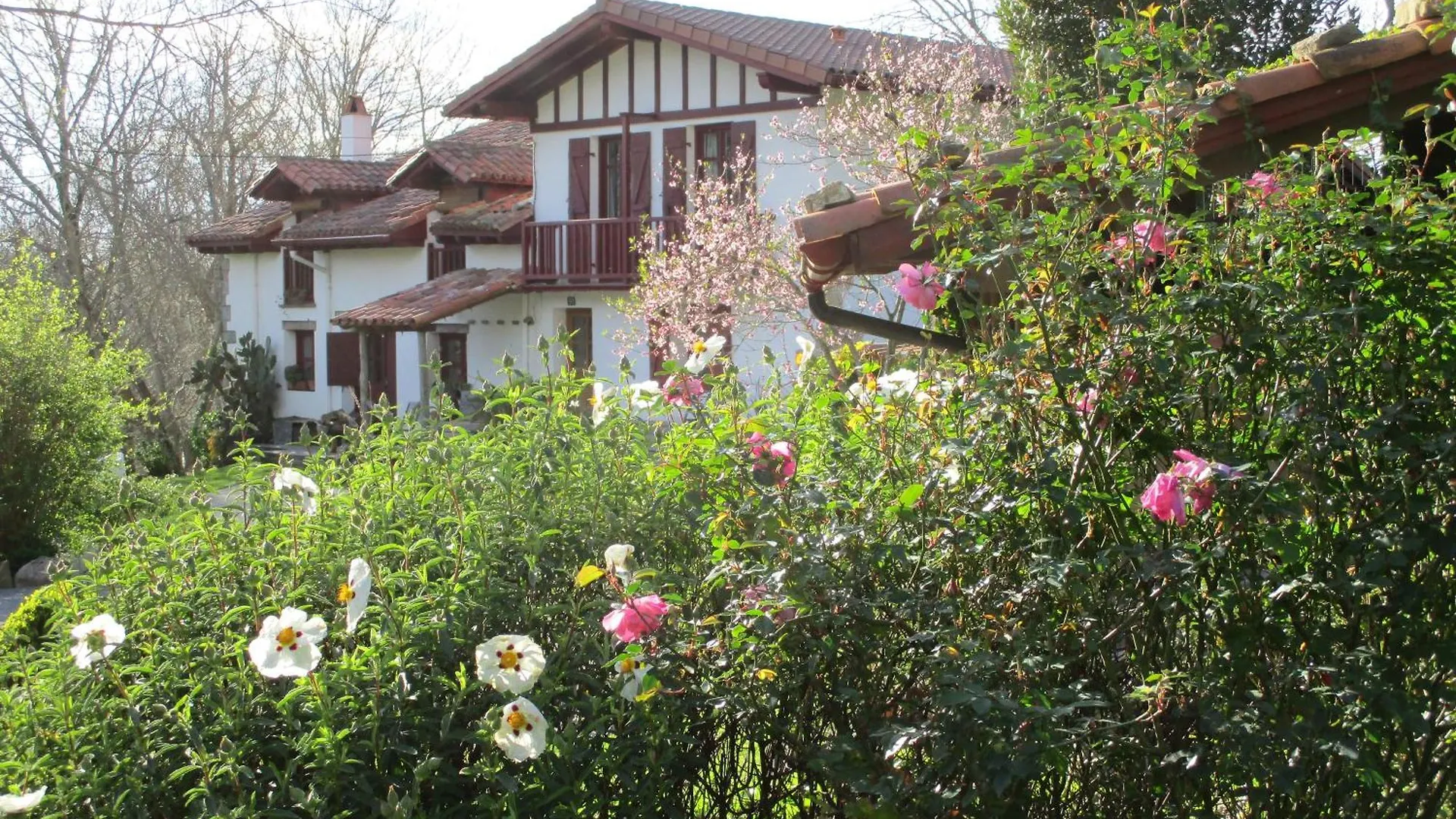 Apartamentos Rurales Aginaga Irun
